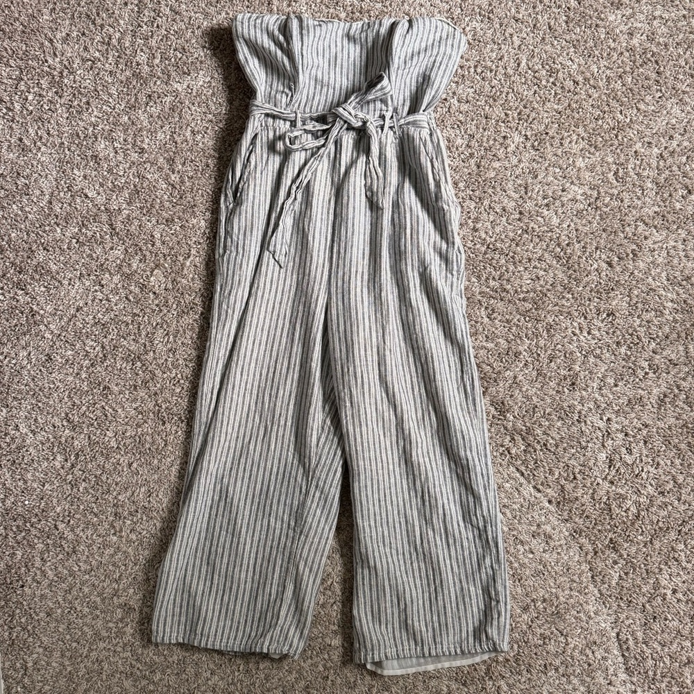 American Eagle Gray Strapless Jumpsuit